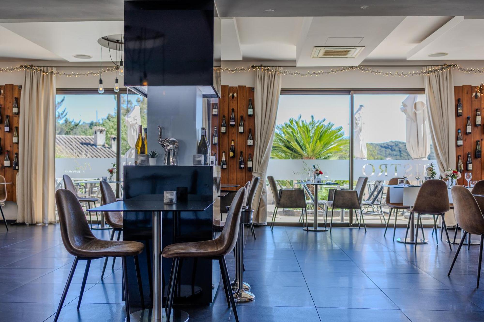 Hotel&Restaurant Perla Riviera Villeneuve-Loubet Buitenkant foto
